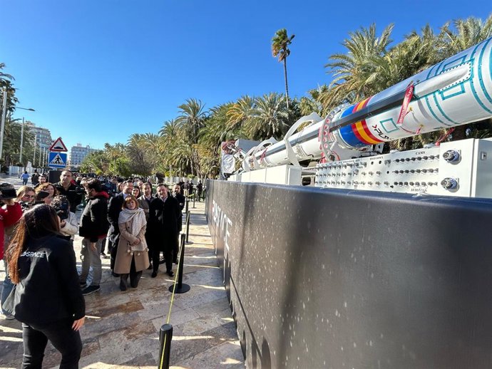 Exposició del coet Miura 1 de PLD Space a Elx
