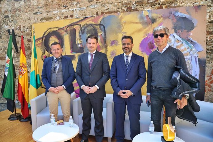 Autoridades en la inaguración de la Feria del Toro de Olivenza 2024