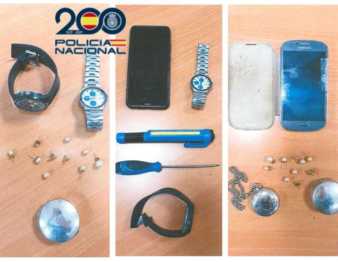 Joyas y teléfonos que había sustraído el individuo detenido en Valladolid