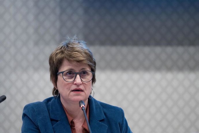 La consellera de Educación, Anna Simó, comparece en el Parlament para explicar los presupuestos de su departamento