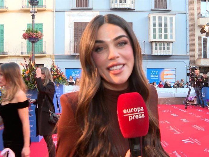 VIOLETA MANGRIÑÁN EN EL FESTIVAL DE MÁLAGA