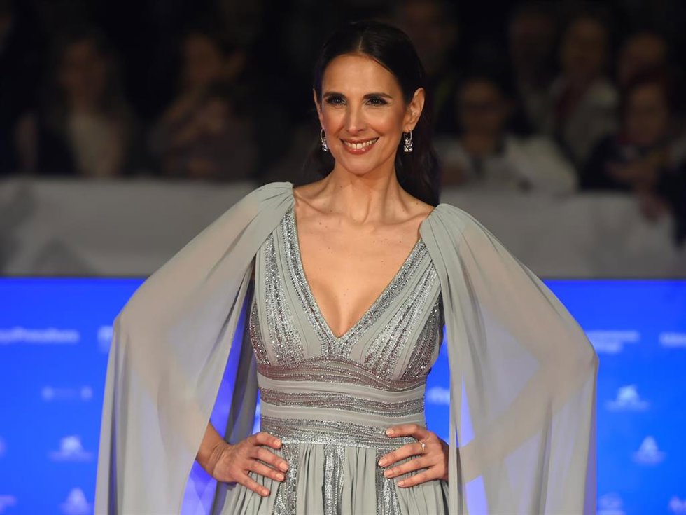 La cantante Nuria Fergó posa en la alfombra roja de la Gala inaugural del 27 Festival de Málaga. A 1 de marzo de 2024, en Málaga (Andalucía, España).
