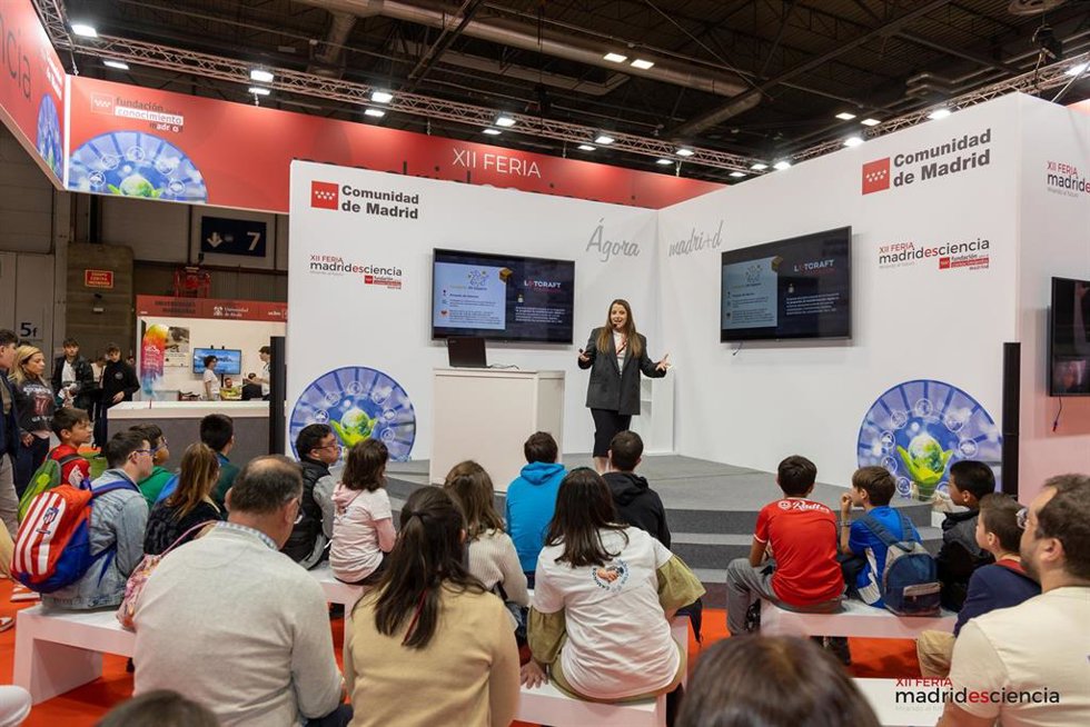 Archivo - XII Feria Madrid es Ciencia celebrada en 2023