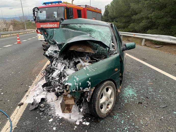 Uno de los coches siniestrados en el accidente de tráfico de Lardero