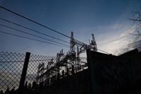 La luz baja este domingo a 3,97 €/MWh y se mantendrá a cero euros hasta las 18 horas