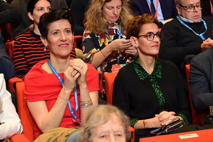 Elma Saiz y María Chivite en el congreso del Partido Socialista Europeo en Roma.