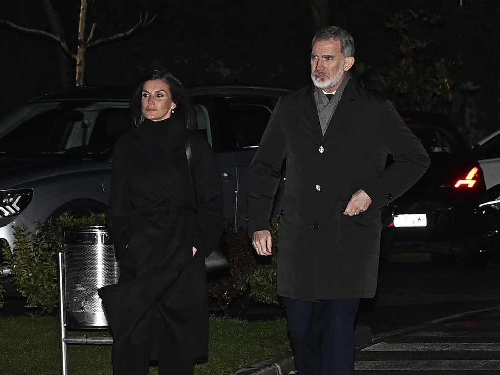 Los Reyes, Don Felipe y Doña Letizia, en el funeral de Fernando Gómez-Acebo