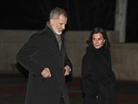La tristeza del Rey Felipe y el apoyo incondicional de la Reina Letizia en la capilla ardiente de Fernando Gómez-Acebo