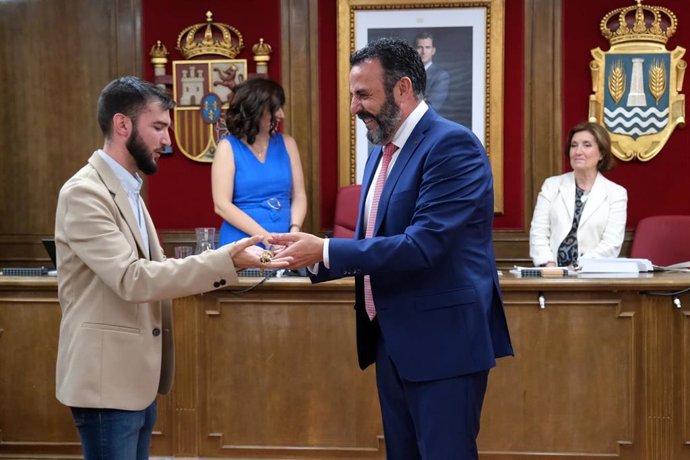 Archivo - José Luis Blanco (PSOE), reelegido alcalde de Azuqueca por tercer mandato consecutivo con el apoyo de IU