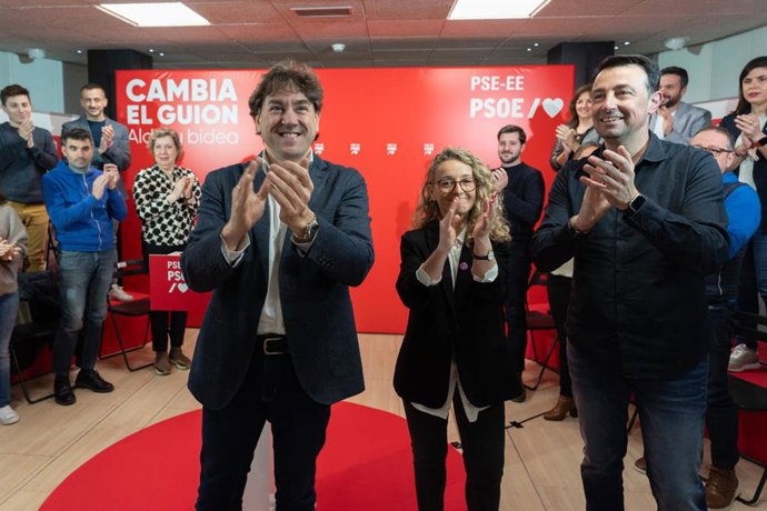 Eneko Andueza, Patricia Campelo y Mikel Torres