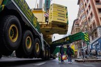 El Ayuntamiento afirma que se podría haber informado "mejor" a los vecinos de Cavanilles sobre la instalación de la grúa