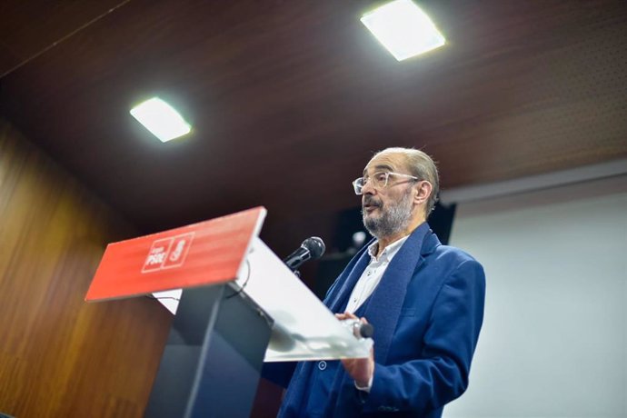 El secretario general del PSOE Aragón, Javier Lambán, en un acto del partido en Alcañiz.
