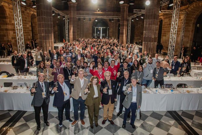 Concursantes y jurado del certamen