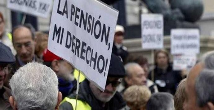 Manifestación por una subida de las pensiones.
