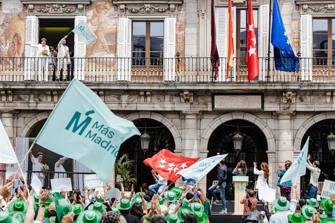Archivo - Imagen de un mitin de campaña de Más Madrid en la Plaza Mayor 