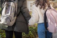El 10,1% de adolescentes de España ha sido víctima de control de su pareja, según un estudio