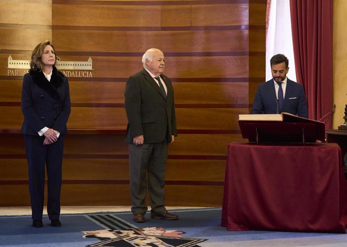 Manuel Alejandro Cardenete toma posesión como consejero de la Cámara de Cuentas de Andalucía.