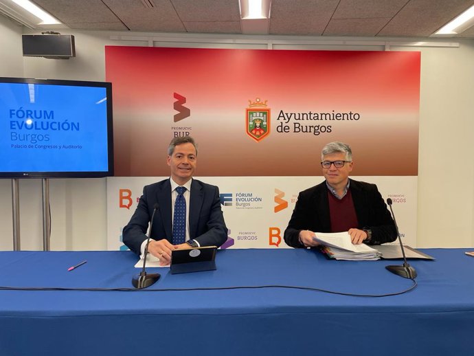 César Barriada y Alejandro Sarmiento durante la rueda de prensa.