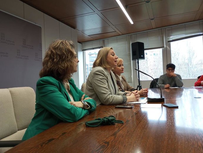 La consejera de Familia e Igualdad de Oportunidades, Isabel Blanco, durante su intervención.
