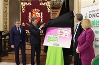 Fernández afirma que el Gobierno "sigue trabajando" para dar respuesta a las preocupaciones de agricultores y ganaderos