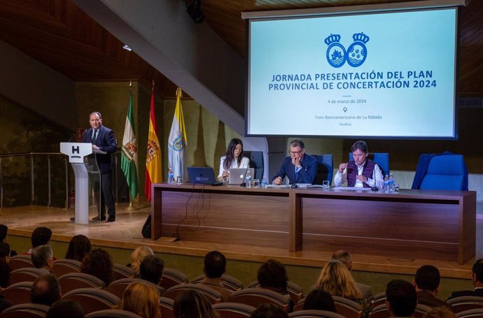 El presidente de la Diputación de Huelva, David Toscano, en las jornadas técnicas de Concertación.