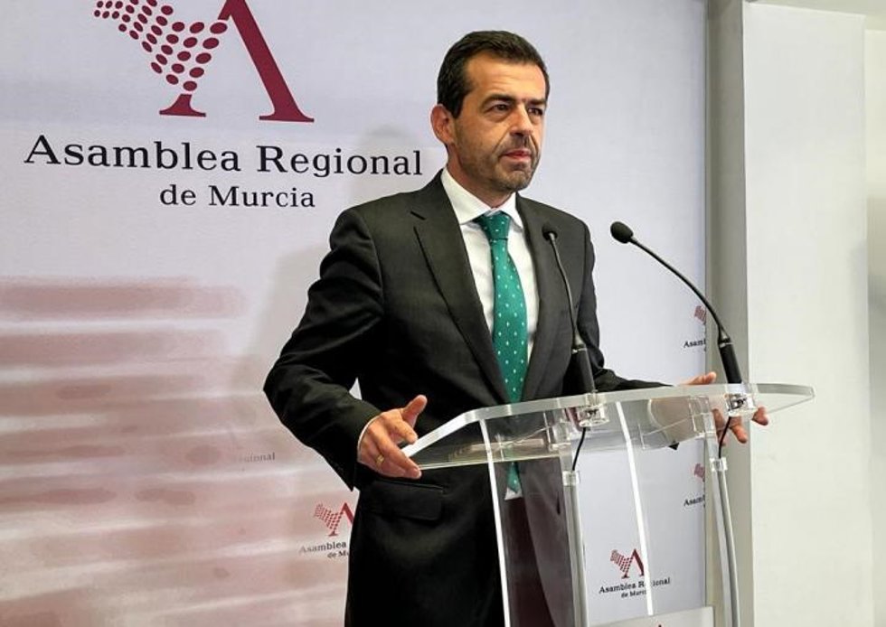 Archivo - El portavoz del GP VOX, Rubén Martínez Alpañez