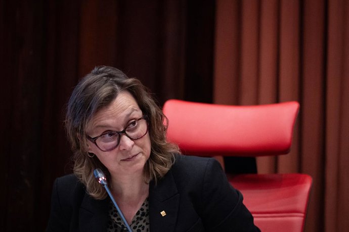 La consellera de Acción Exterior de la Generalitat de Catalunya, Meritxell Serret, ofrece una rueda de prensa de presentación de los presupuestos de la consellería de Acción Exterior, en el Parlament de Catalunya, a 4 de marzo de 2024, en Madrid (España