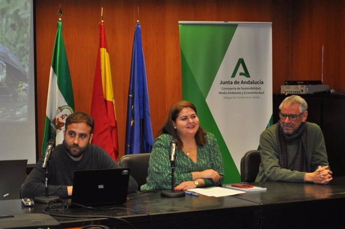 La Junta presenta la nueva Guía de anfibios y reptiles del Parque Natural Sierra Morena de Sevilla.