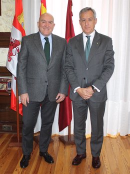 El alcalde de Valladolid (JI) y el presidente de Eurocaja Rural (D).