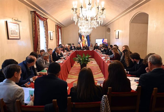 Presentación a empresas del ‘hub’ industrial orientado hacia la aviación sostenible en Jerez.