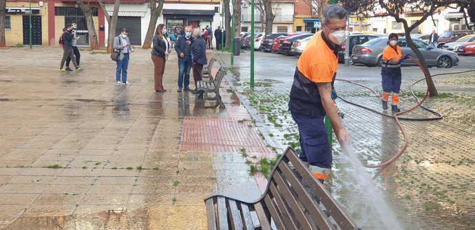Trabajadores de Lipasam en Sevilla.