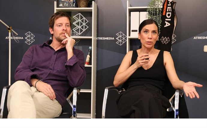 Itziar Miranda y Manu Baqueiro, protagonista de Amar es para siempre