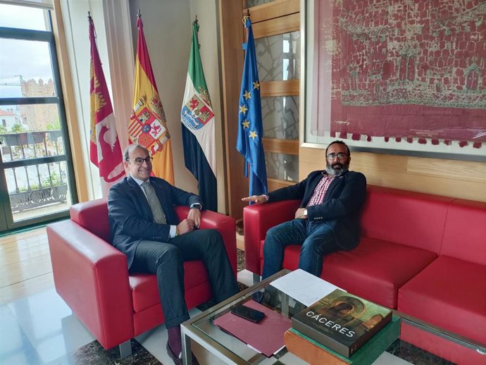 El alcalde de Cáceres, Rafael Mateos, y el presidente de la Diputación Provincial, Miguel Ángel Morales, se reúnen para tratar distintos proyectos comunes