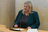 PRC y Vox apoyan en el Parlamento cántabro el plan de choque del PP con 15 medidas para el sector primario