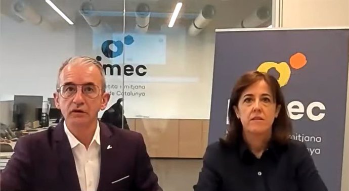 Archivo - El secretari general de Pimec, Josep Ginesta, i la directora de l'rea de Treball de la patronal, Sílvia Miró