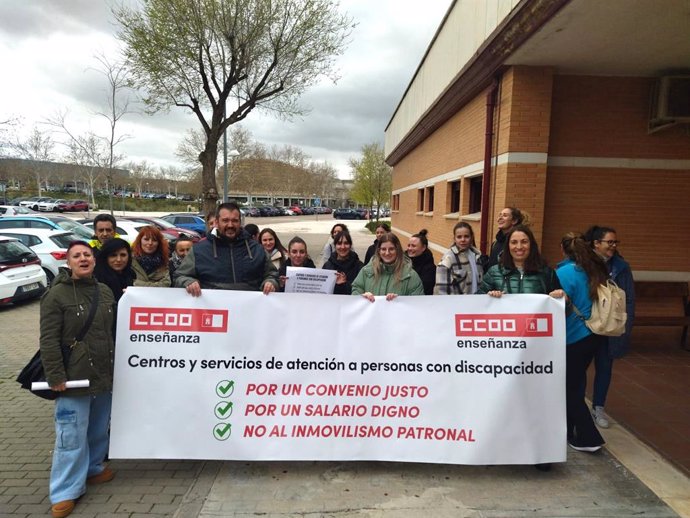 El sector de Atención a la Discapacidad inicia movilizaciones en Castilla-La Mancha para mejorar sus condiciones laborales