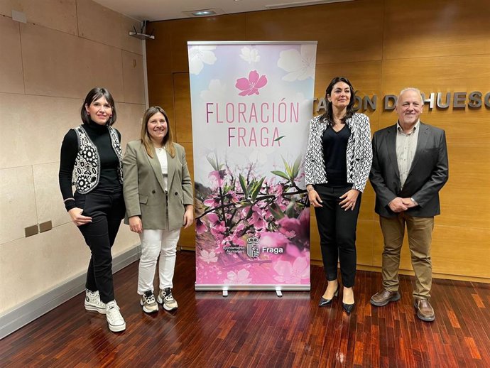El Ayuntamiento de Fraga presenta una iniciativa que difunde el paisaje agrícola con una ruta de la floracion y música entre flores