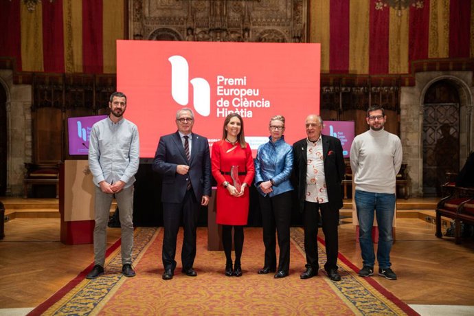 Barcelona otorga el IV Premio Hiptia a Nuria Oliver, experta internacional en IA
