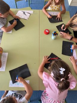 Archivo - Niños en una ludoteca