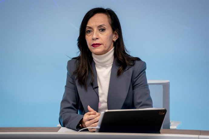 La presidenta de Redeia, Beatriz Corredor, durante la rueda de prensa de publicación de los resultados del ejercicio 2023 de Redeia, a 28 de febrero de 2024, en Madrid (España). Redeia, operador global de infraestructuras esenciales, obtuvo un beneficio