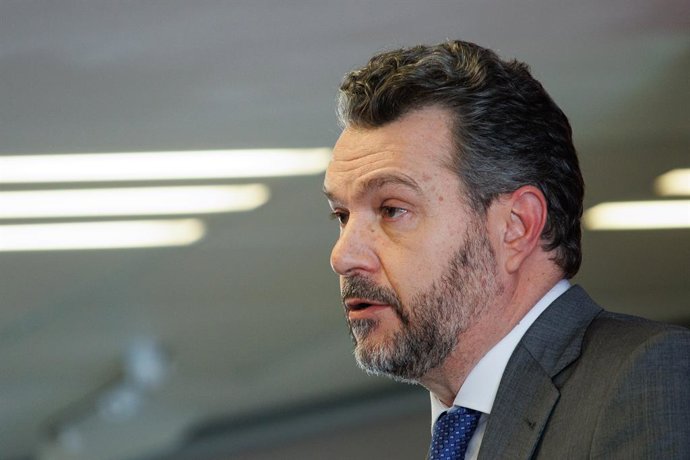 El presidente de la CNMV, Rodrigo Buenaventura, presenta el plan de actividades de la entidad para 2024, en la sede de CNMV, a 27 de febrero de 2024, en Madrid (España).