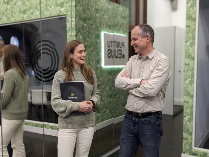 Elisabeth Pombo eta Josu Waliño.