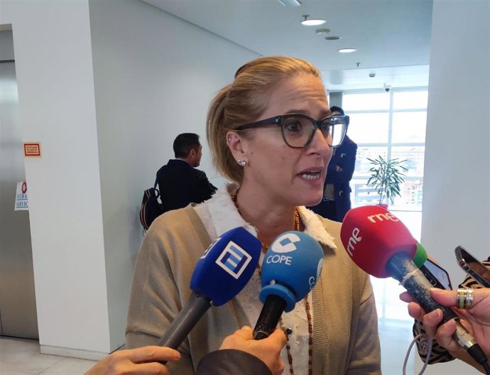 Archivo - La viceconsejera de Turismo del Principado, Lara Martínez