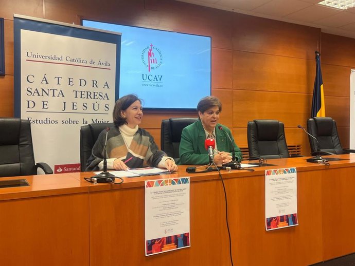 M del Rosario Sáez Yuguero, rectora de la UCAV Sara Gallardo, directora de la Cátedra Santa Teresa de Jesús.
