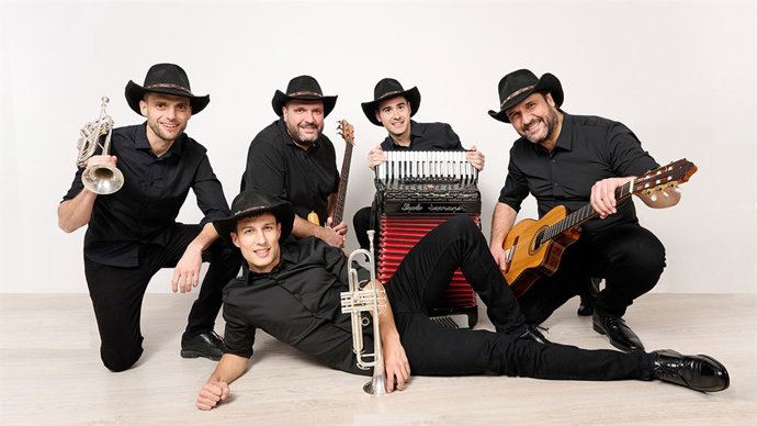 La banda Puro Relajo