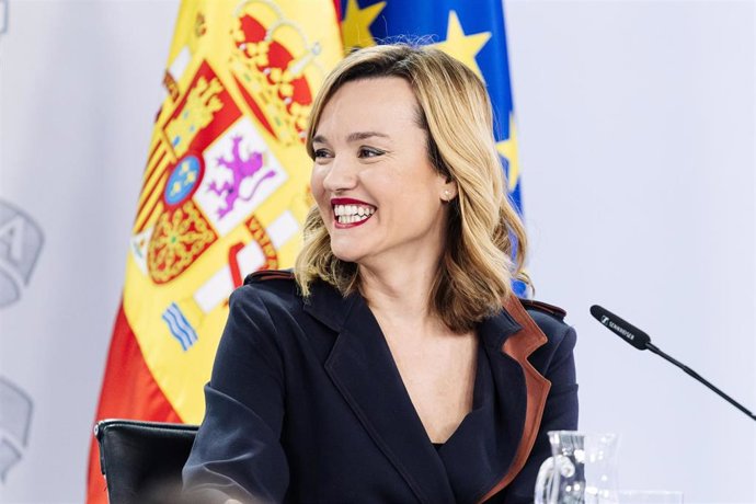 La portavoz del Gobierno y ministra de Educación, Formación Profesional y Deportes, Pilar Alegría, durante una rueda de prensa posterior a la reunión del Consejo de Ministros, en el Palacio de la Moncloa, a 5 de marzo de 2024, en Madrid (España).