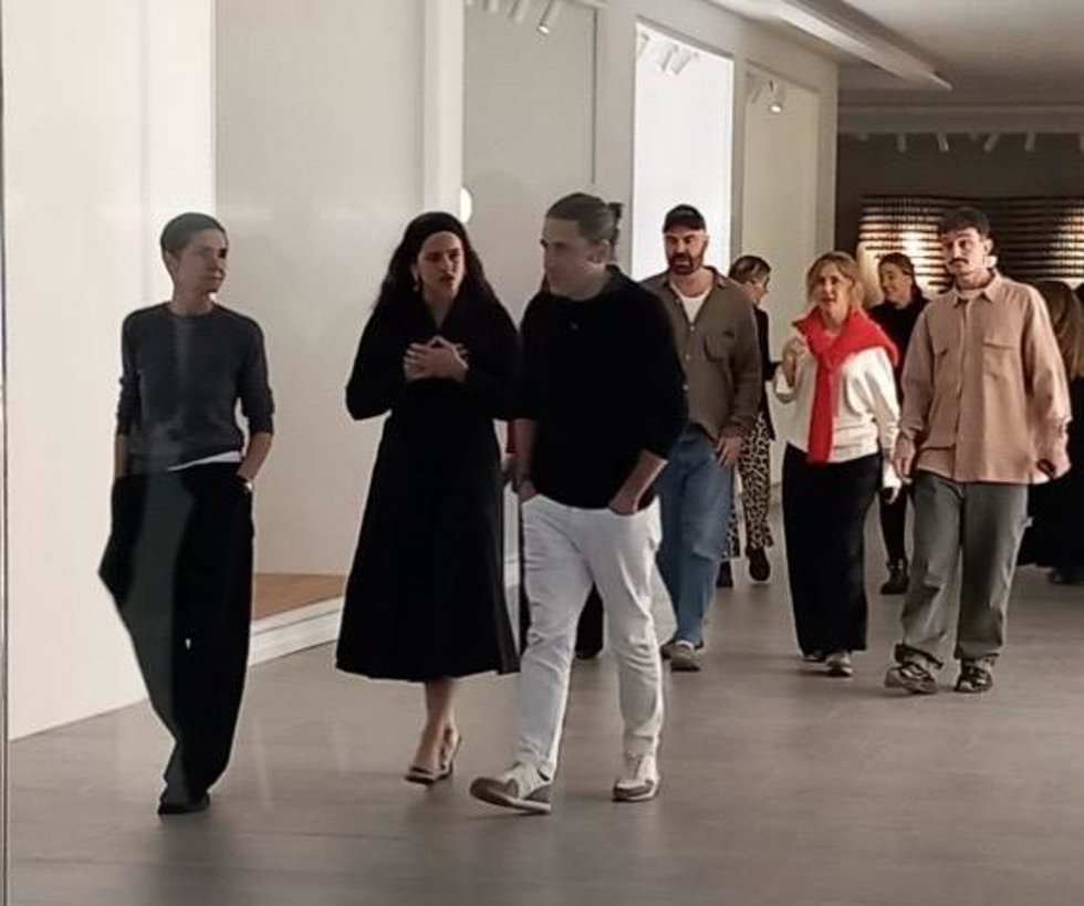 Rosalía visita al sede de Inditex en Arteixo (A Coruña)