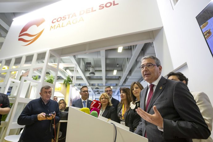 El presidente de la Diputación de Málaga y de Turismo Costa del Sol, Francisco Salado, en la ITB