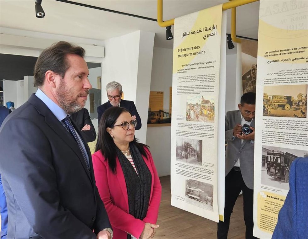 El ministro de Transportes y Movilidad Sostenible, Óscar Puente, en la sede de Alsa en Marruecos