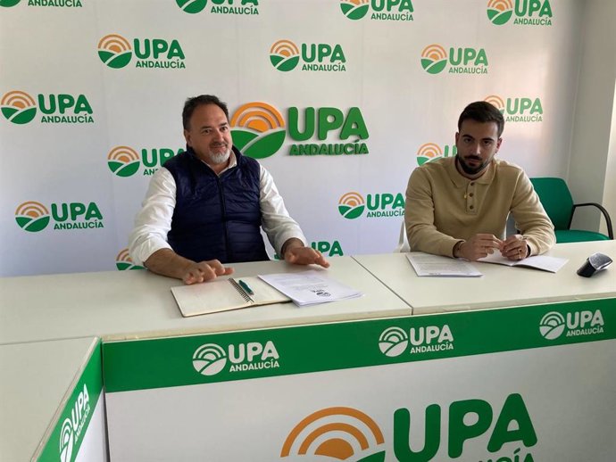 Reunión del diputado de Por Andalucía José Manuel Gómez Jurado con UPA Andalucía.